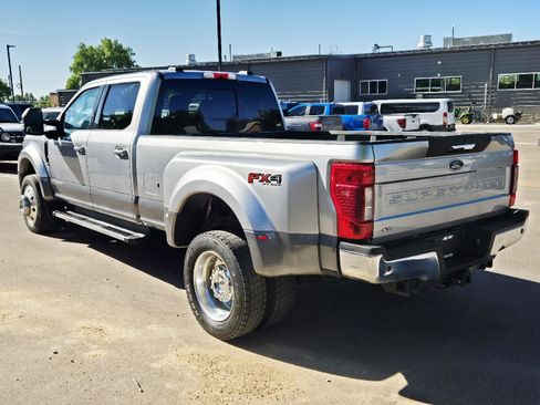 Used 2022 Ford F450 Lariat w/ Lariat Value Package AWD/4WD image 5