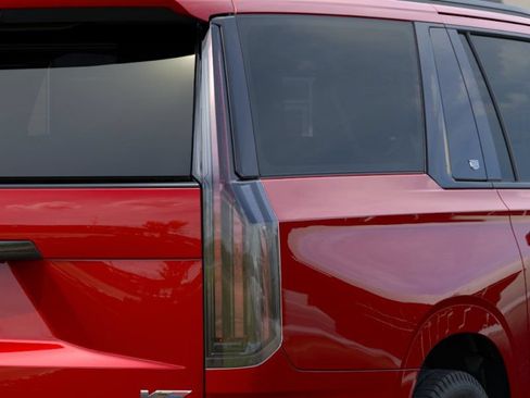 New 2026 Cadillac Escalade ESV V AWD/4WD image 11