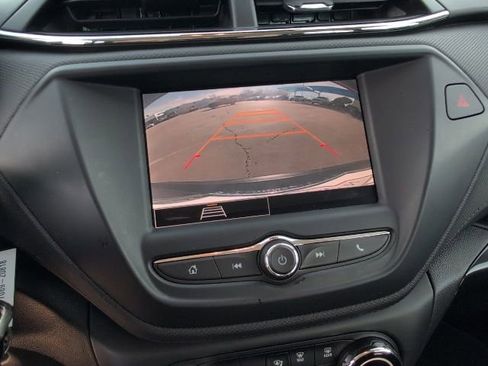Used 2021 Chevrolet TrailBlazer LS image 18