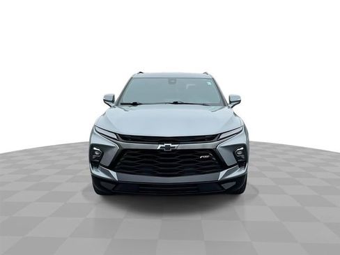 Certified 2023 Chevrolet Blazer RS w/ Enhanced Convenience Package image 3