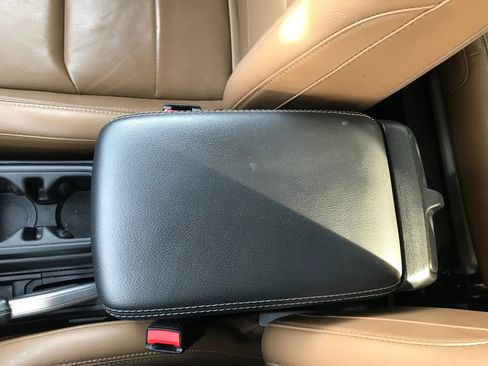 Used 2023 Jeep Wrangler Unlimited Sahara w/ Cold Weather Group image 31