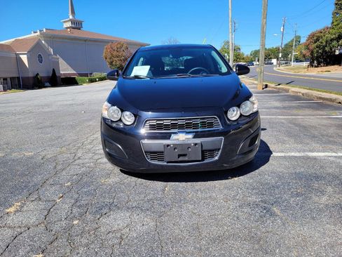 Used 2012 Chevrolet Sonic LT image 2
