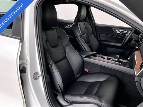 Certified 2023 Volvo S60 B5 Plus w/ Climate Package AWD/4WD image 8