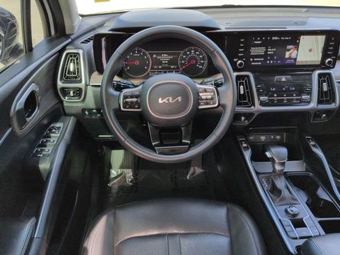 Used 2023 Kia Sorento EX FWD image 16