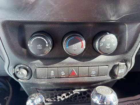 Used 2013 Jeep Wrangler Sahara w/ Connectivity Group image 18