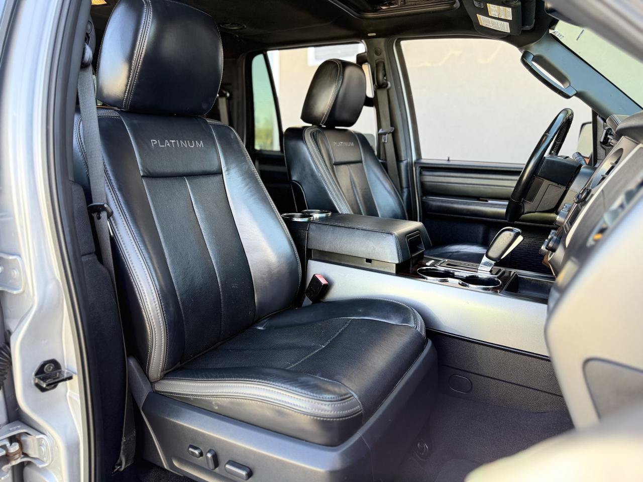 Used 2016 Ford Expedition EL Platinum AWD/4WD image 20