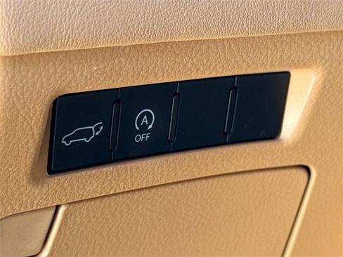 Used 2022 Lexus LX 600 4WD w/ Accessory Package (Z1) image 23