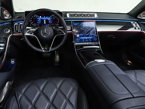 Certified 2024 Mercedes-Benz Maybach S 580 4MATIC image 6