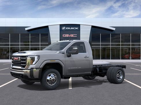 New 2026 GMC Sierra 3500 SLE w/ SLE Convenience Package AWD/4WD image 2