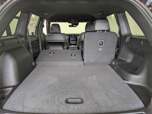 New 2025 Jeep Grand Cherokee Altitude image 28