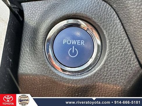 Used 2021 Toyota RAV4 XLE w/ Convenience Package AWD/4WD image 33