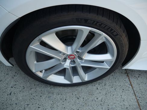 Used 2017 Jaguar F-TYPE S AWD/4WD image 16