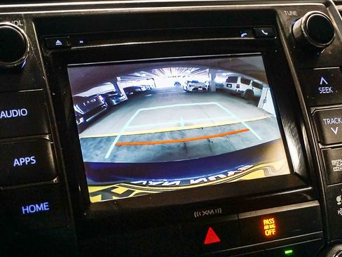 Certified 2017 Toyota Camry SE image 25