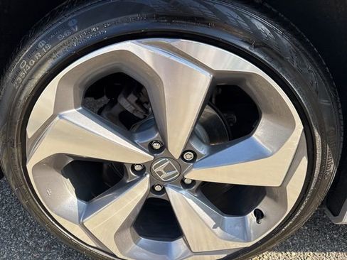 Used 2019 Honda Accord Touring image 9