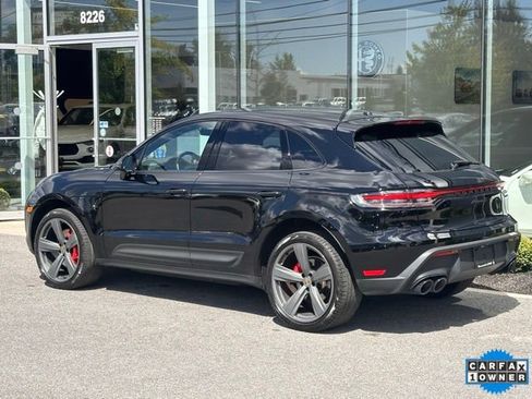 Used 2023 Porsche Macan S w/ Premium Package image 4