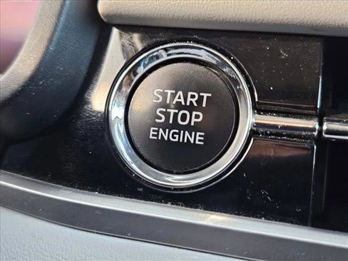 Used 2023 Mitsubishi Outlander SEL image 16