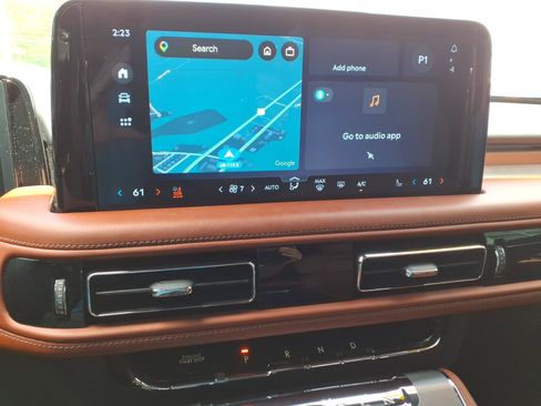 Used 2025 Lincoln Aviator Reserve w/ Equipment Group 201A AWD/4WD image 14