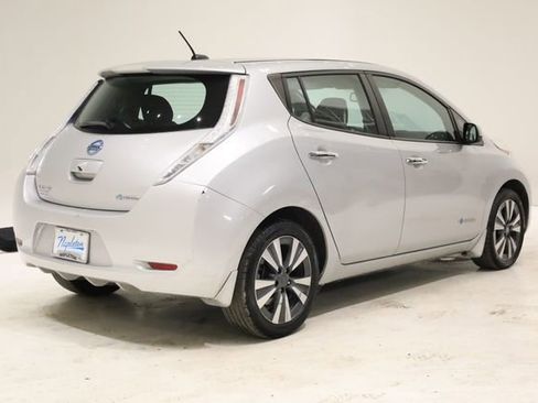 Used 2016 Nissan Leaf SV image 4