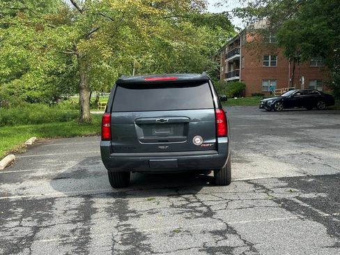 Used 2020 Chevrolet Suburban Premier w/ Premier 6.2L Value Package AWD/4WD image 7