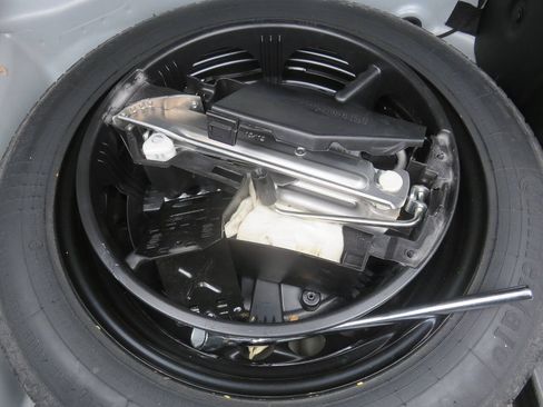 Used 2013 Mercedes-Benz C 300 4MATIC Sedan image 26