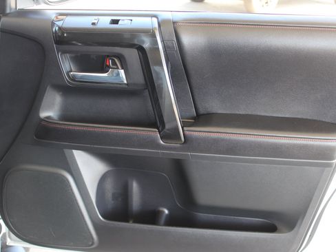 Used 2015 Toyota 4Runner Trail Premium image 19