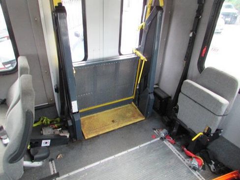 Used 2013 Ford E-450 and Econoline 450 Super Duty w/ Shuttle Bus Prep Pkg RWD image 11