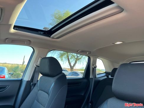 Used 2025 Honda CR-V EX image 31