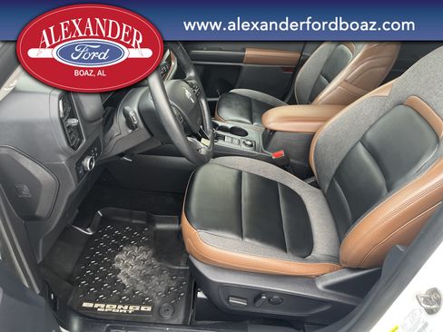 Used 2024 Ford Bronco Sport Outer Banks w/ Tech Package AWD/4WD image 9