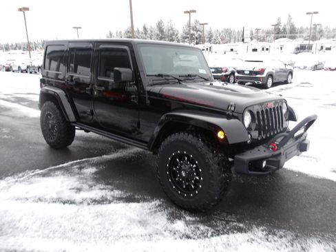 Used 2015 Jeep Wrangler Unlimited Rubicon image 7