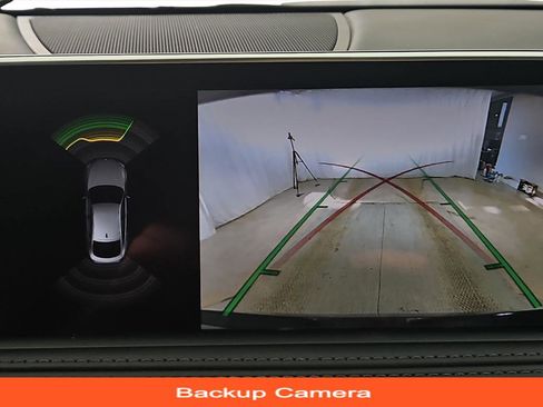 Used 2018 BMW X6 M image 19