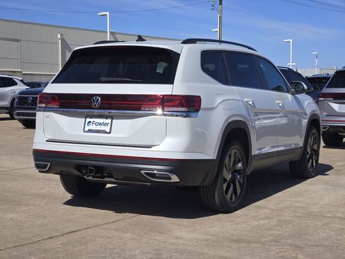 New 2026 Volkswagen Atlas SE image 4
