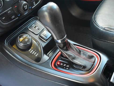 Used 2017 Jeep Compass Trailhawk w/ Leather Interior Group image 28