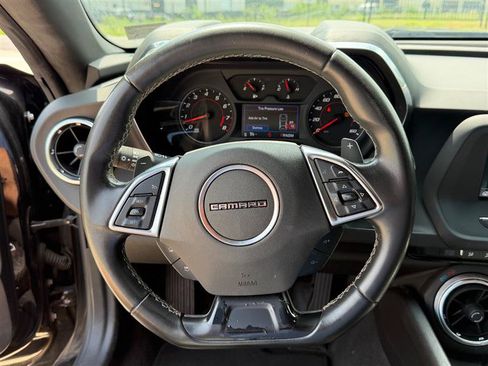 Used 2021 Chevrolet Camaro LT RWD image 17