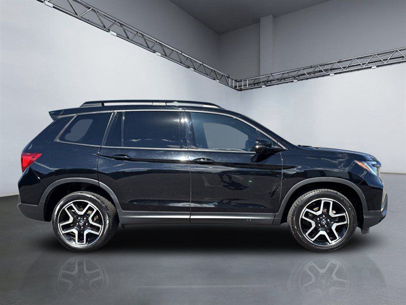 Used 2023 Honda Passport Elite image 3
