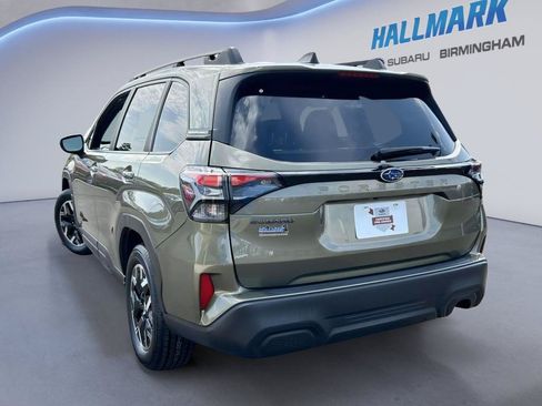 Certified 2025 Subaru Forester Premium AWD/4WD image 4