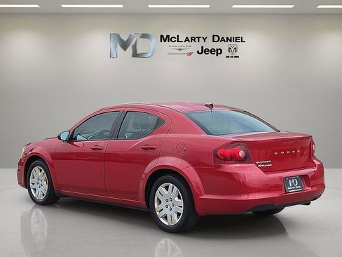 Used 2014 Dodge Avenger SE image 4