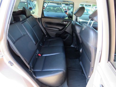 Used 2015 Subaru Forester 2.5i Limited w/ Popular Package #2 AWD/4WD image 15