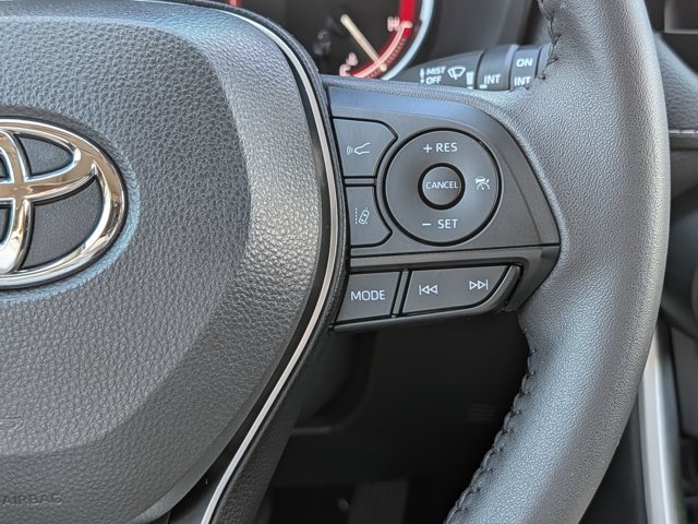 Used 2025 Toyota RAV4 XLE Premium AWD/4WD image 22