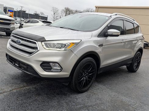 Used 2017 Ford Escape Titanium image 8