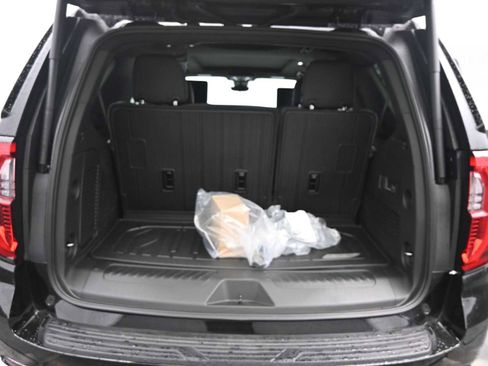 New 2026 GMC Yukon Elevation w/ Elevation Premium Package image 13