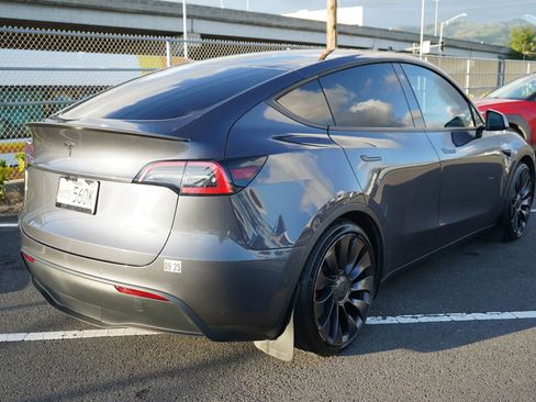 Used 2022 Tesla Model Y Performance image 23