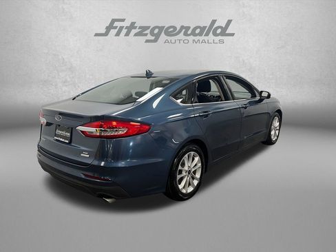 Used 2019 Ford Fusion SE FWD image 6