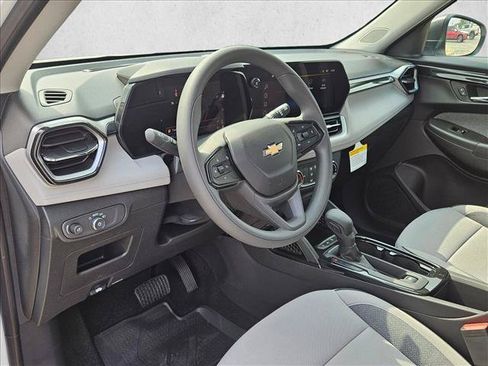 New 2026 Chevrolet TrailBlazer LS w/ LS Convenience Package FWD image 3
