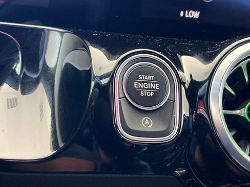 Used 2023 Mercedes-Benz GLA 250 4MATIC image 26