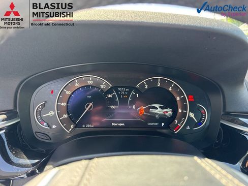 Used 2017 BMW 540i xDrive AWD/4WD image 25