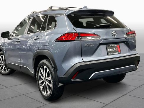 Used 2024 Toyota Corolla Cross XLE w/ Convenience Package image 11