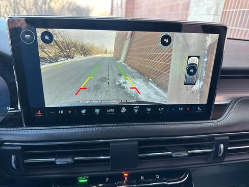 Used 2023 Lincoln Corsair AWD w/ Equipment Group 102A image 17