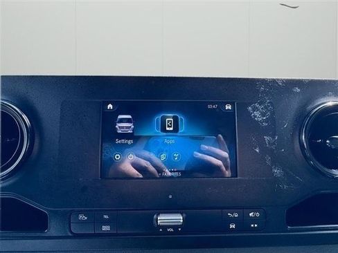 Used 2024 Mercedes-Benz Sprinter 2500 image 29