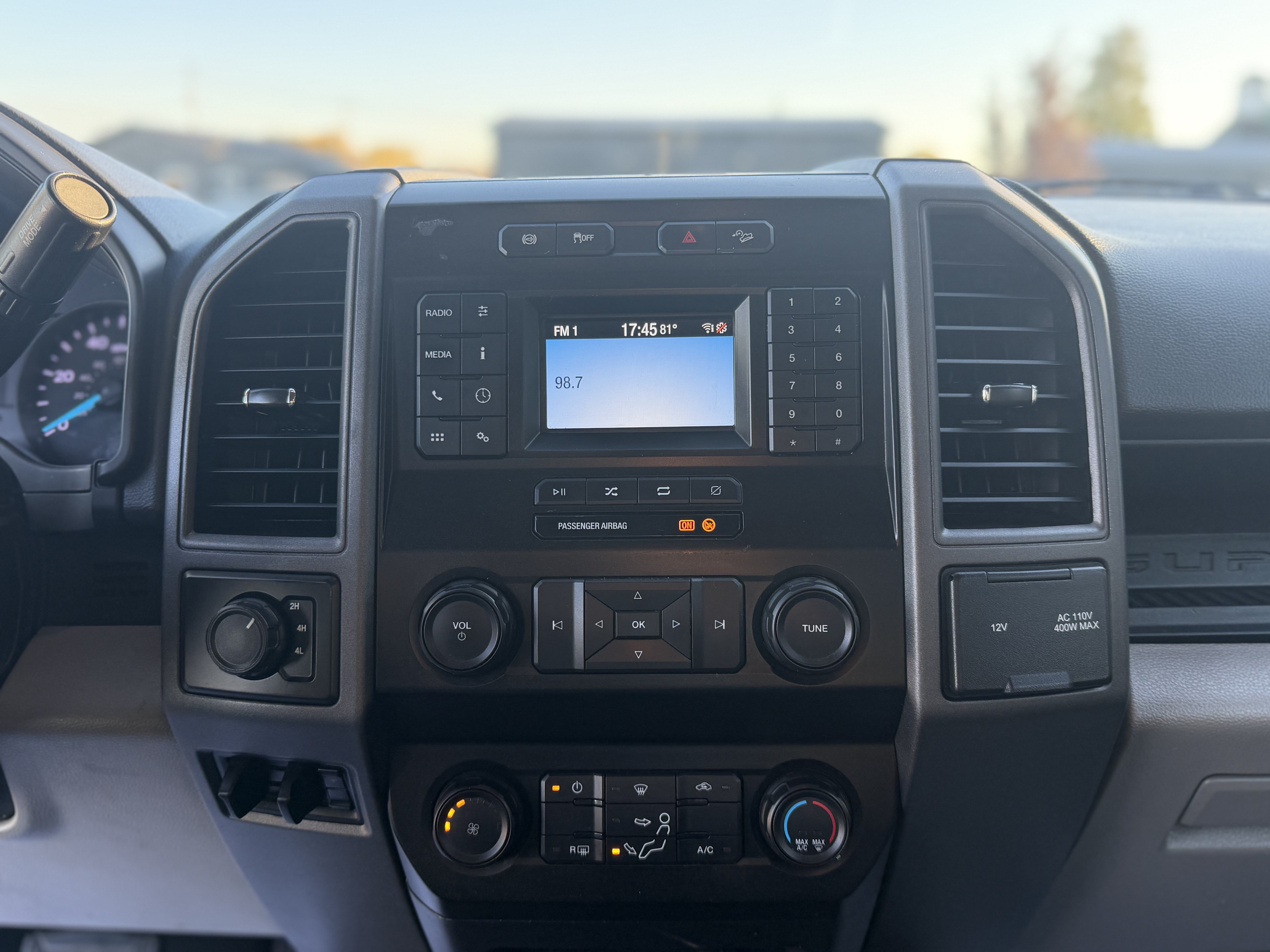 Used 2022 Ford F350 XL w/ STX Appearance Package AWD/4WD image 11