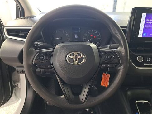 Used 2023 Toyota Corolla LE image 26